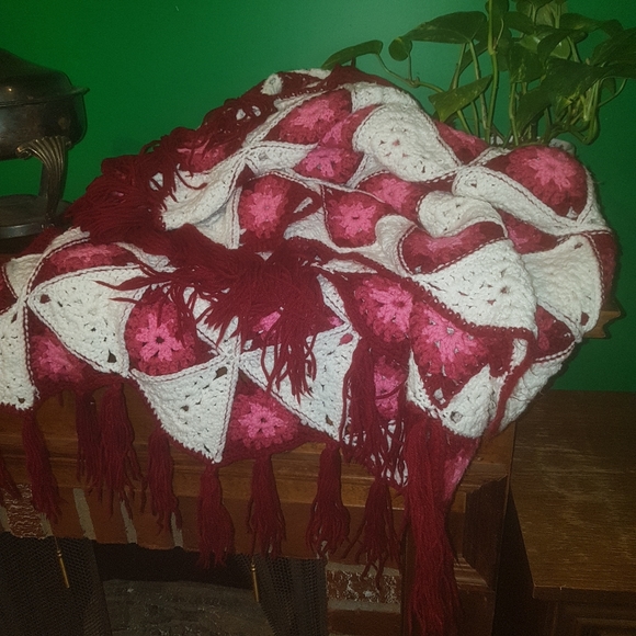 Vintage Other - BOGO 1/2 Off Crochet Granny Triangle Afghan